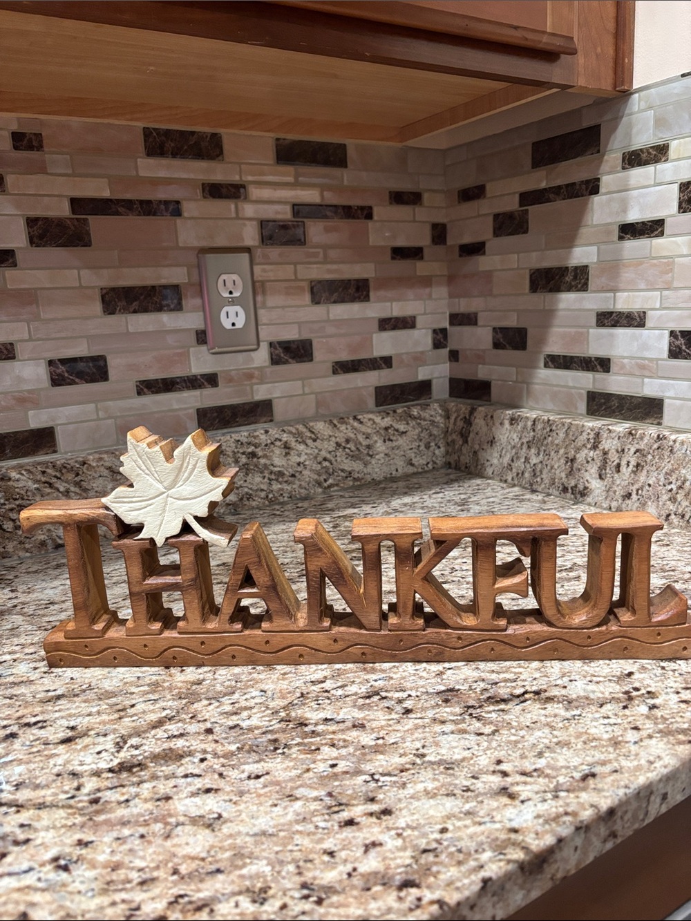 "THANKFUL" Wooden Tabletop Sign with Leaf Accent - Brown & Cream
